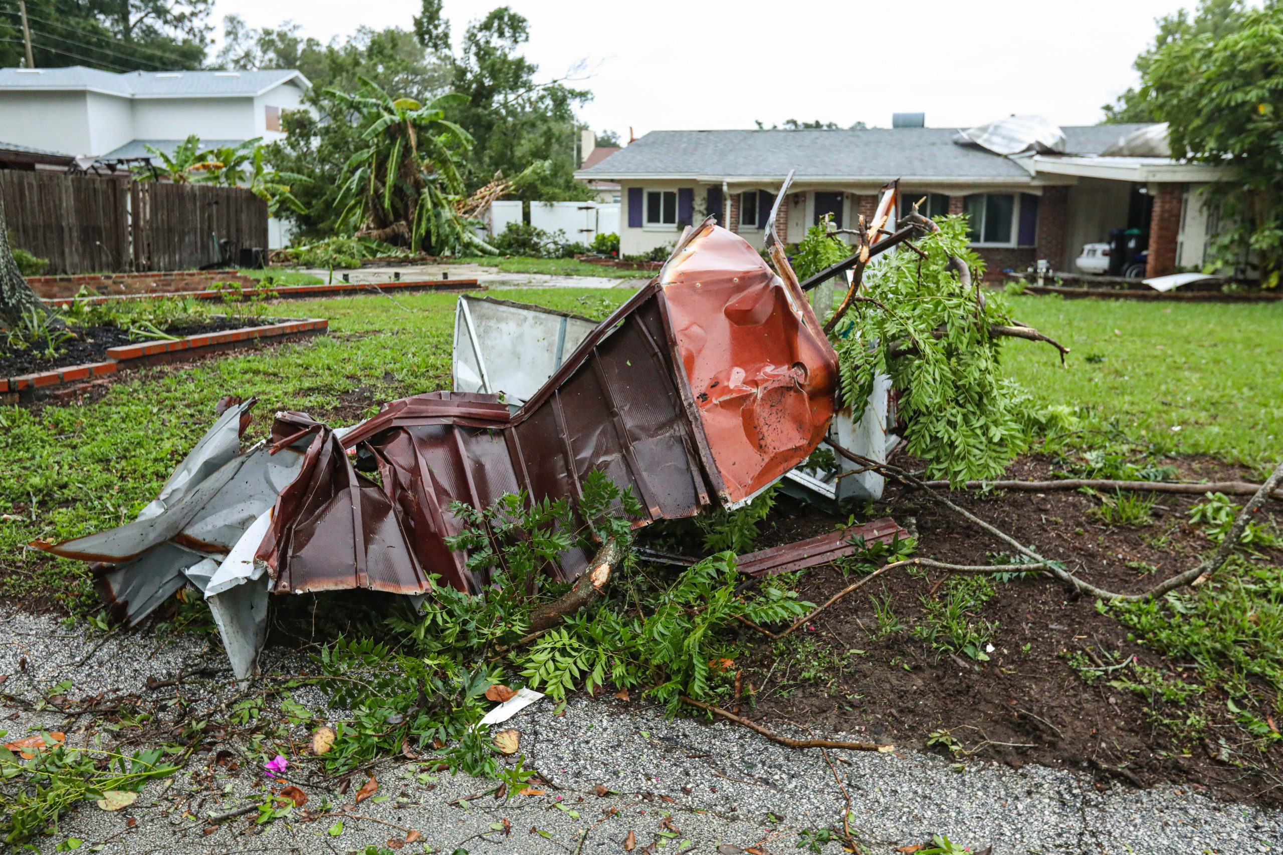 Ten Reliable Tips on How to Clean Your Home After a Hurricane